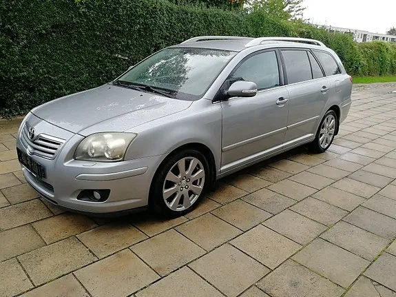 Toyota Avensis 2007 photo 2
