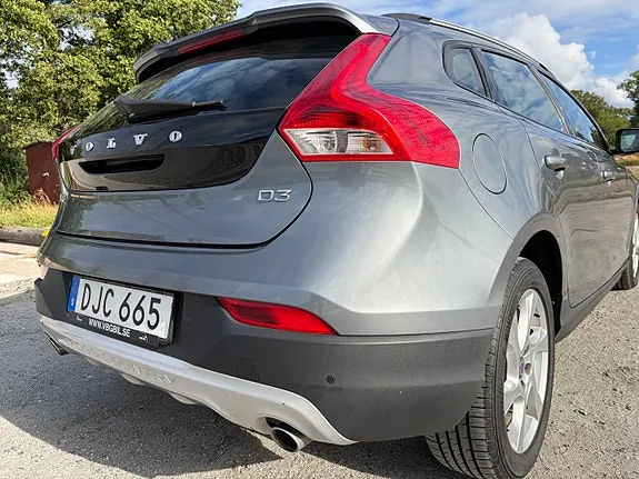 Volvo V40 Cross Country 2016 photo 4