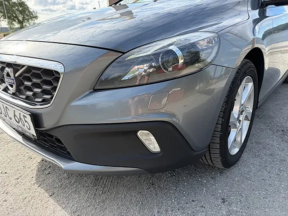 Volvo V40 Cross Country 2016 photo 3
