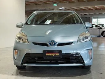 Toyota Prius 2015 photo 3