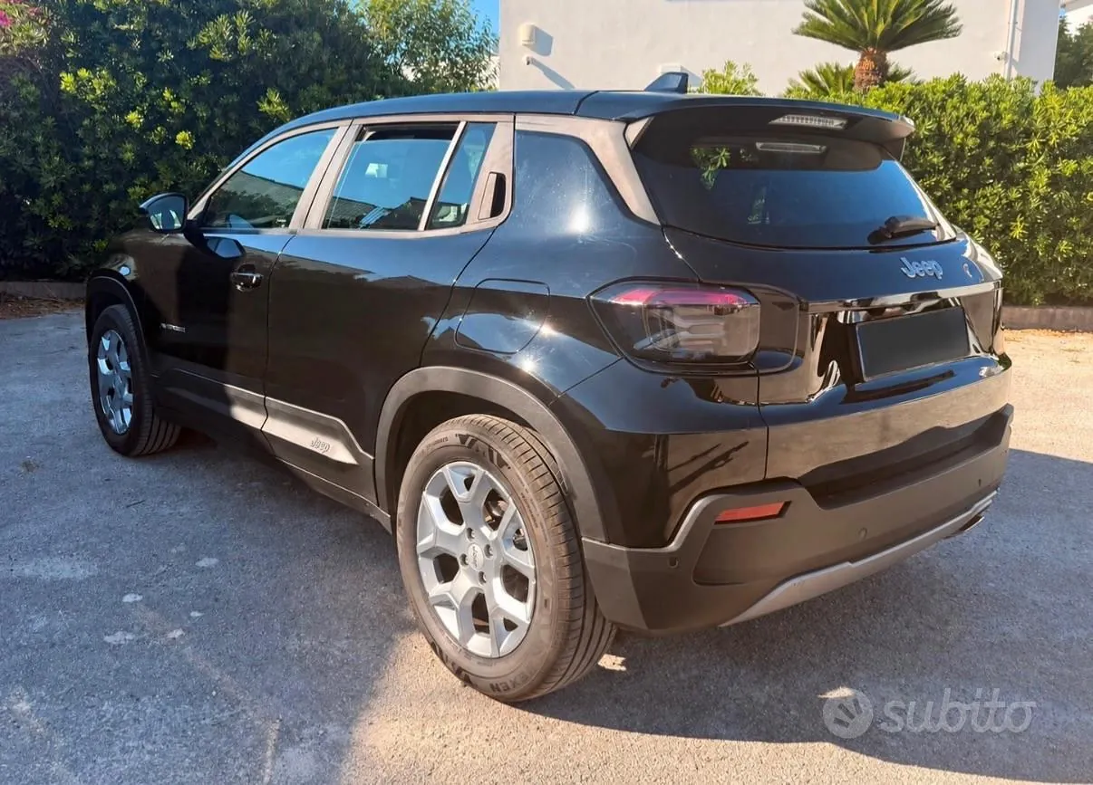 Jeep Avenger Altitude 2023 photo 3