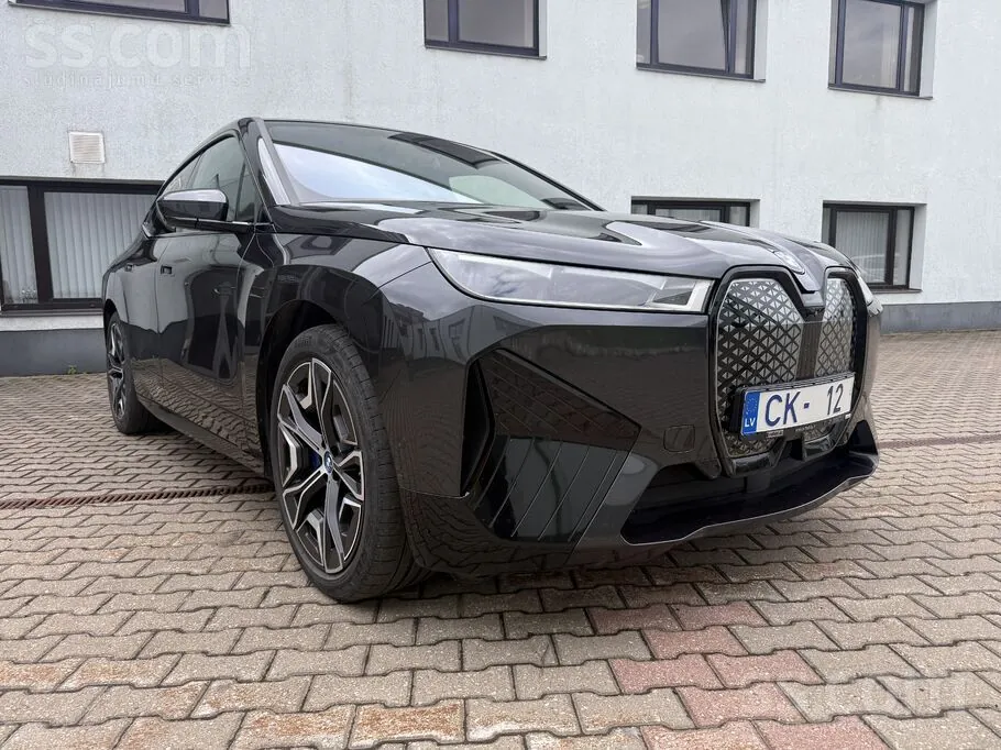 BMW Ix 2023 photo 2