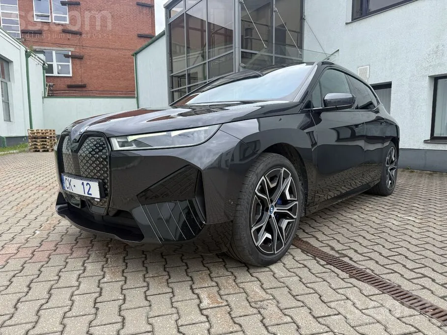 BMW Ix