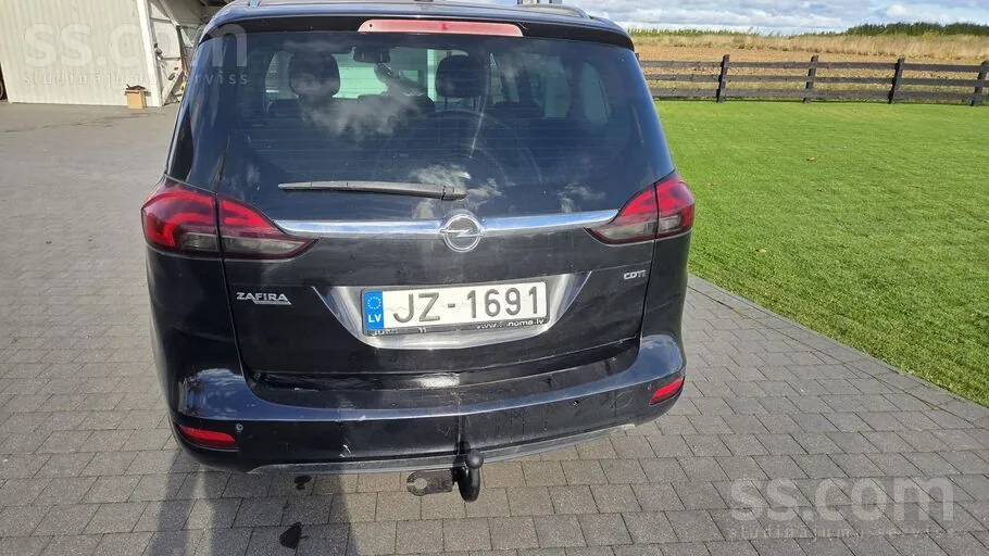 Opel Zafira 2012 photo 4