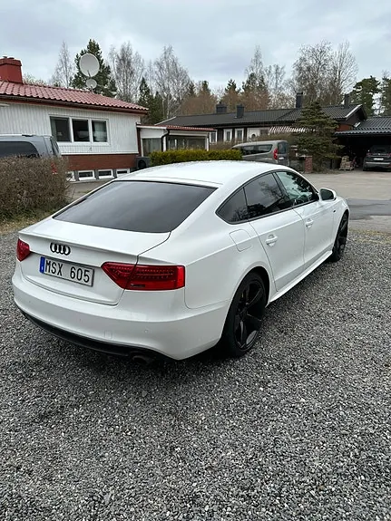 Audi A5 2012 photo 3