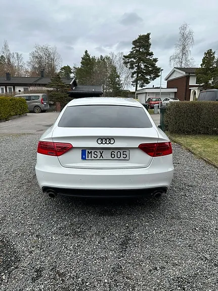 Audi A5 2012 photo 4
