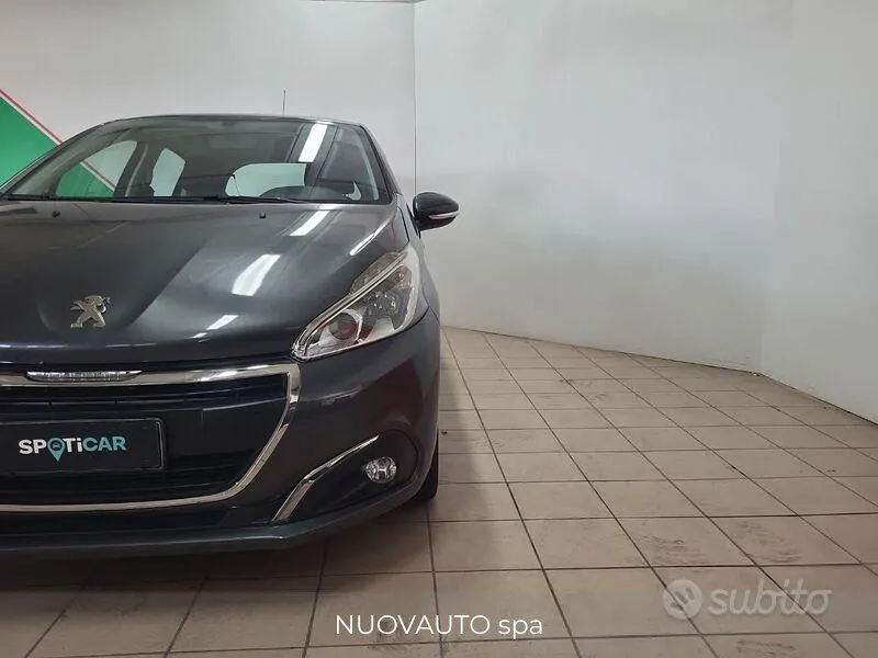 Peugeot 208 2014 photo 3