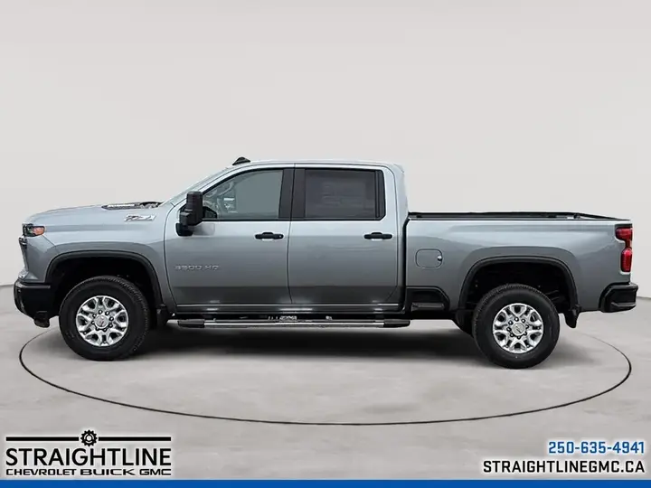 Chevrolet Silverado 3500Hd 2026 photo 5