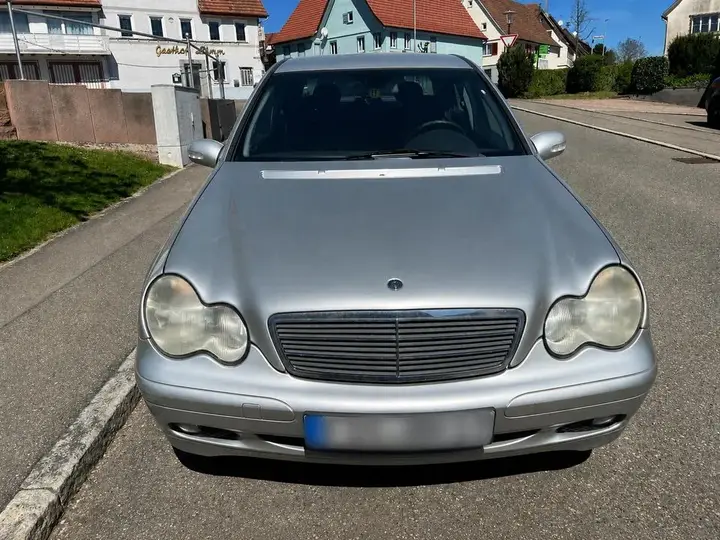 Mercedes-Benz C 180 Classic