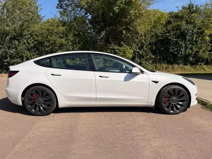 Tesla Model 3 2021 photo 3