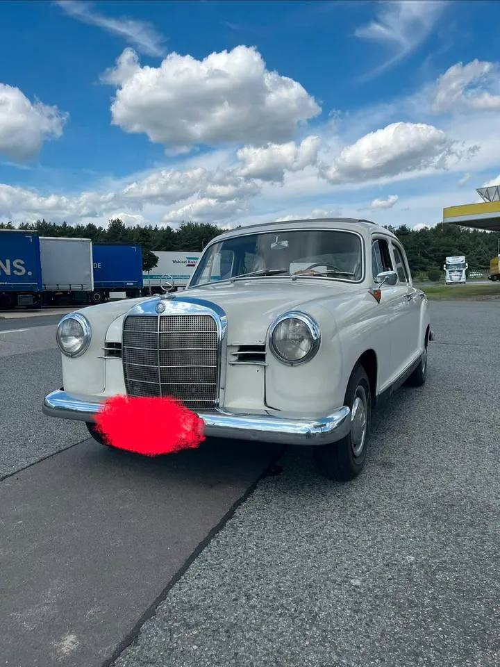 Mercedes-Benz Ponton