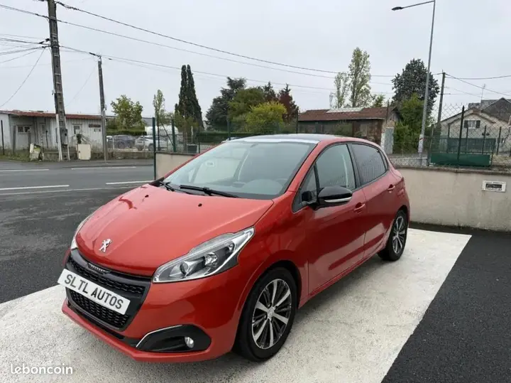 Peugeot 208 2017 photo 3
