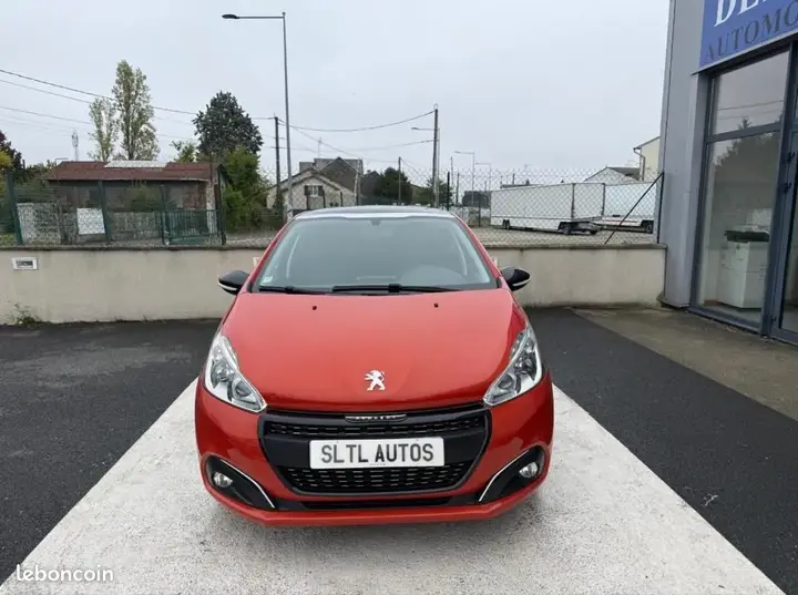 Peugeot 208 2017 photo 2