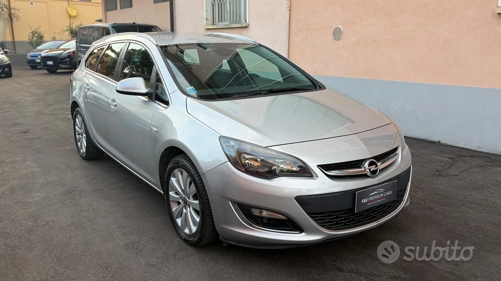 Opel Astra 2015 photo 2