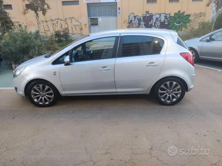 Opel Corsa 2010 photo 4