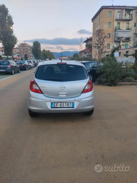 Opel Corsa 2010 photo 3