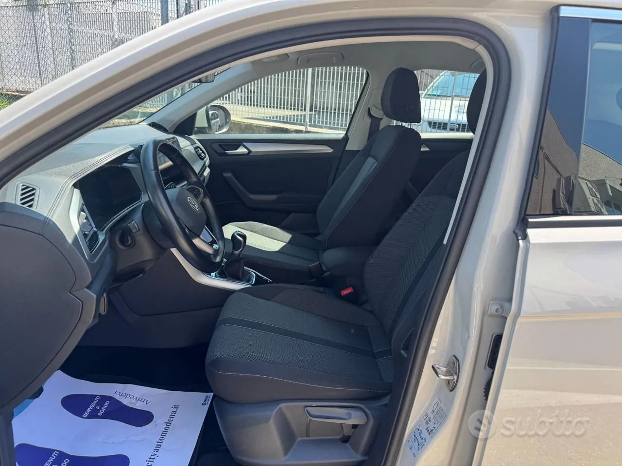 Volkswagen T-Roc 2024 photo 5
