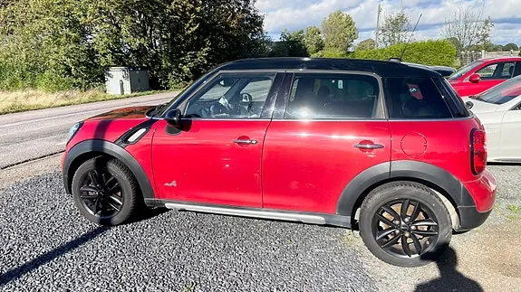 Mini Countryman Cooper D 2015 photo 2