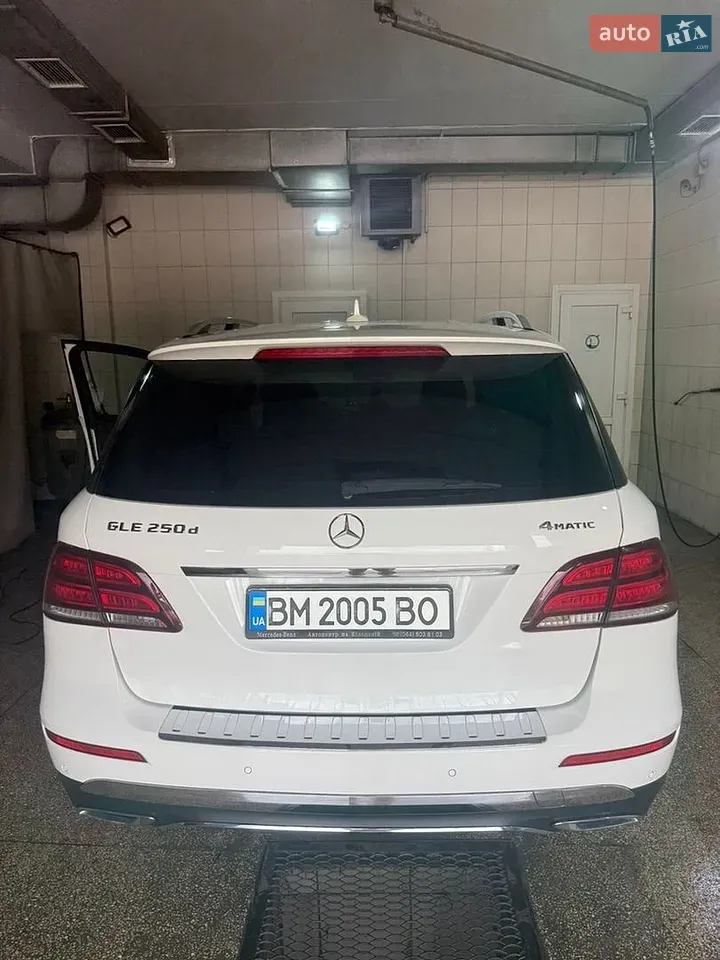 Mercedes-Benz Gle-Class 2018 photo 5