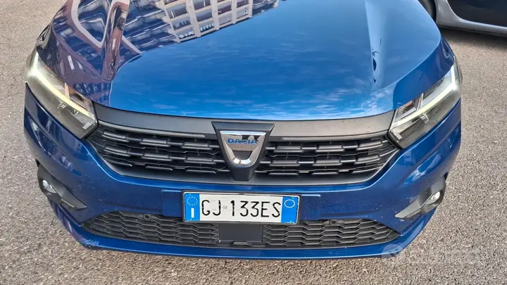 Dacia Sandero 2022 photo 2