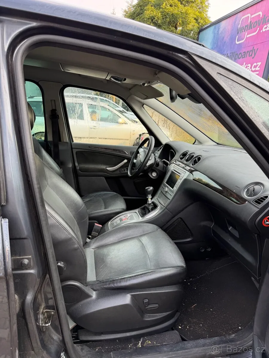 Ford Galaxy 2006 photo 2