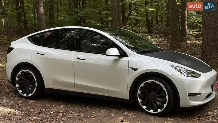 Tesla Model Y 2022 photo 4
