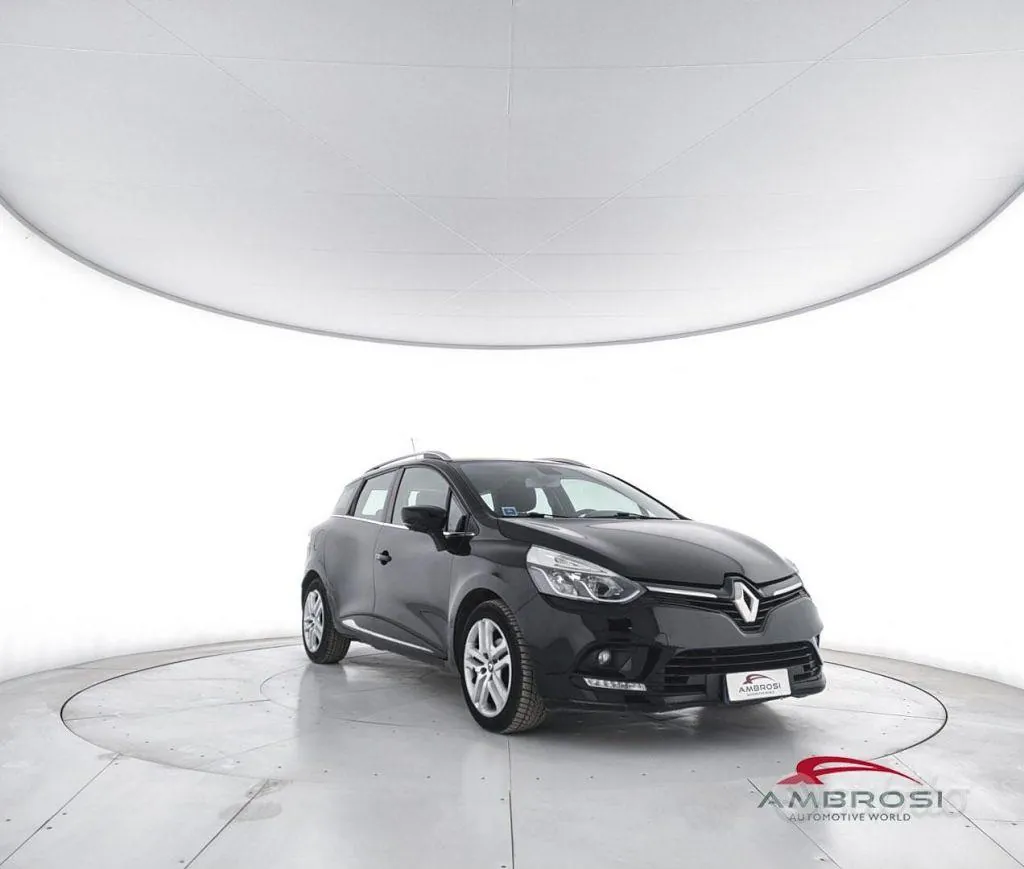 Renault Clio 2017 photo 2