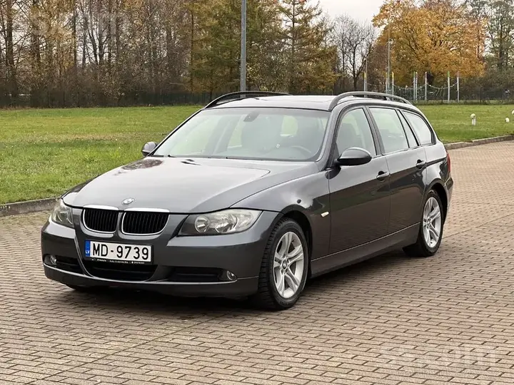 BMW 320