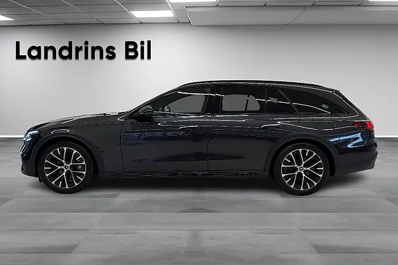 Mercedes-Benz E300 De 2026 photo 4
