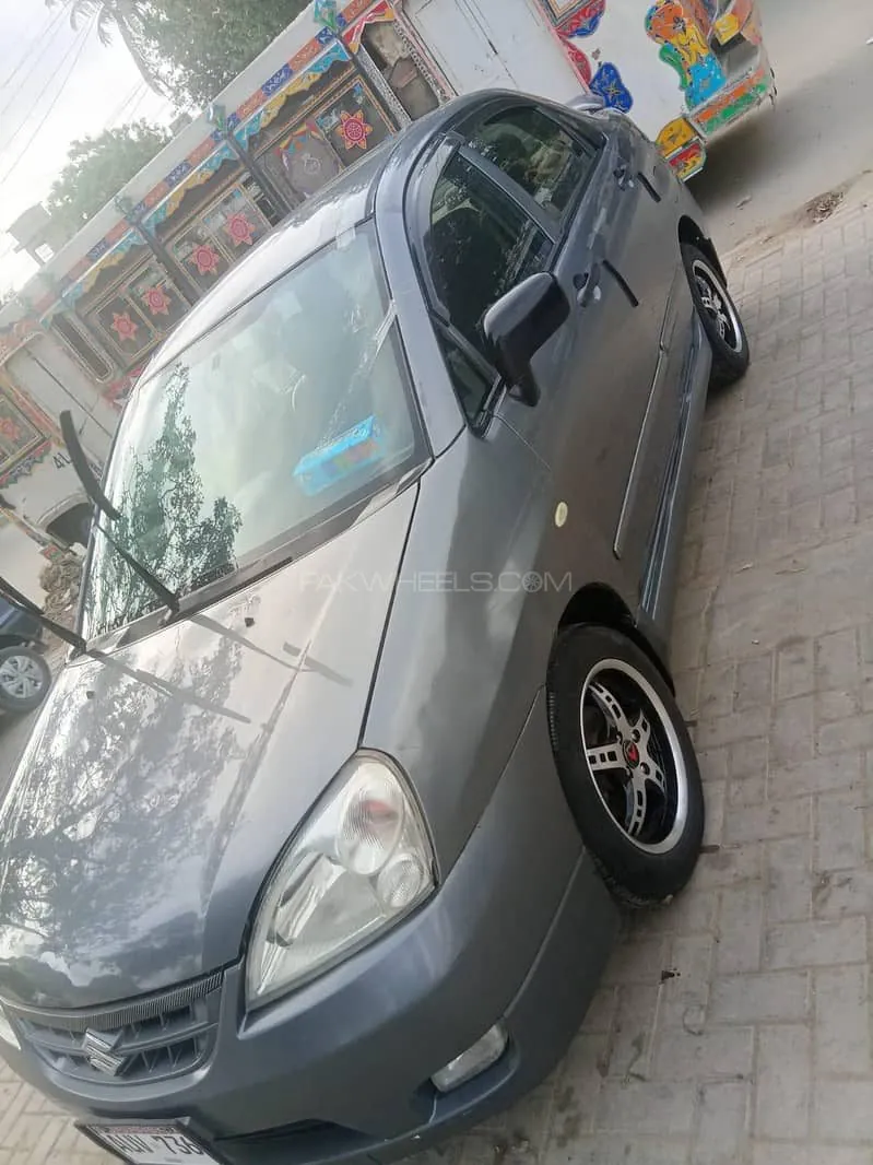 Suzuki Liana