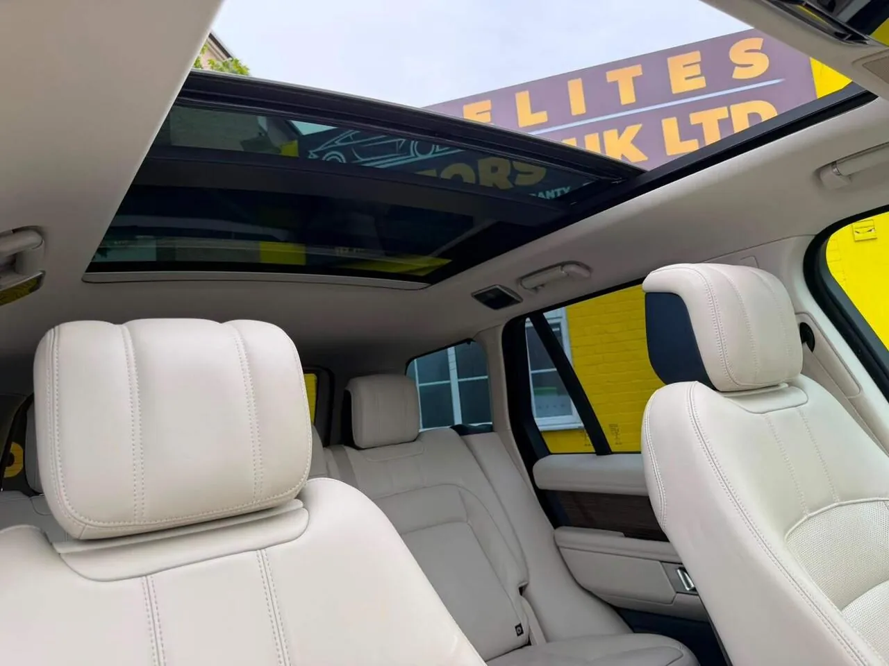 Land Rover Range Rover 2019 photo 2