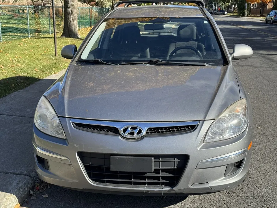 Hyundai Elantra 2012 photo 2