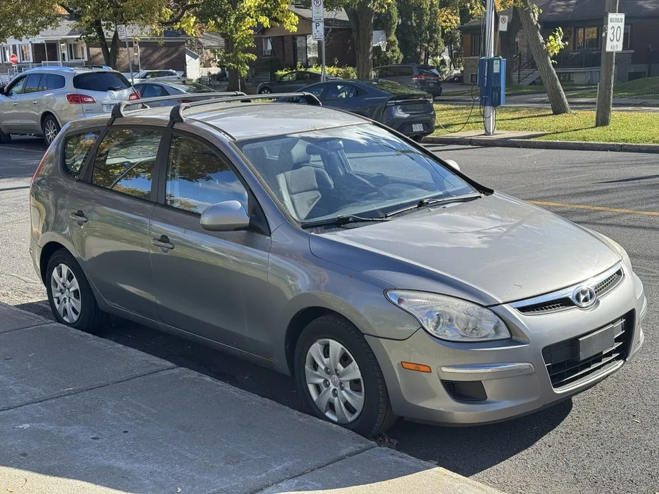 Hyundai Elantra 2012 photo 3