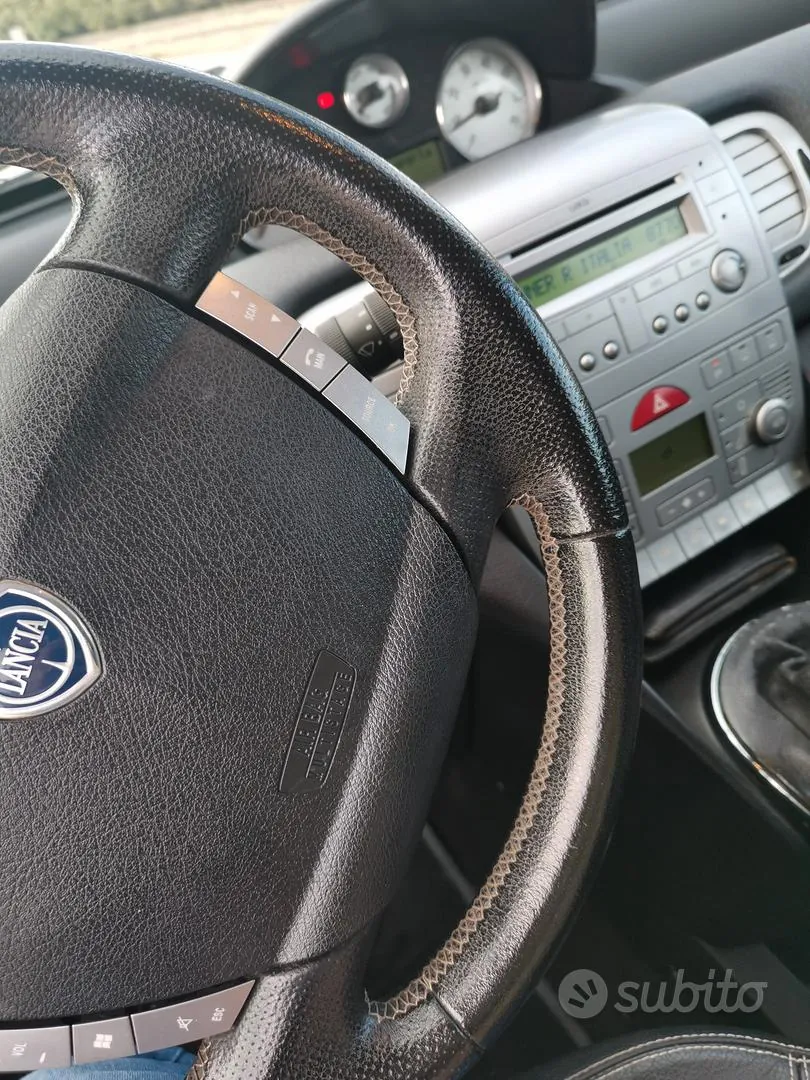 Lancia Ypsilon 2007 photo 2