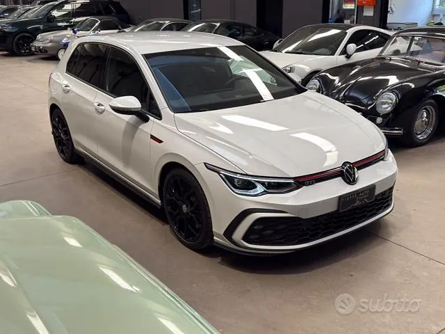 Volkswagen Golf 2023 photo 3