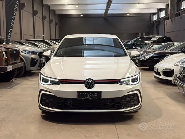 Volkswagen Golf 2023 photo 2
