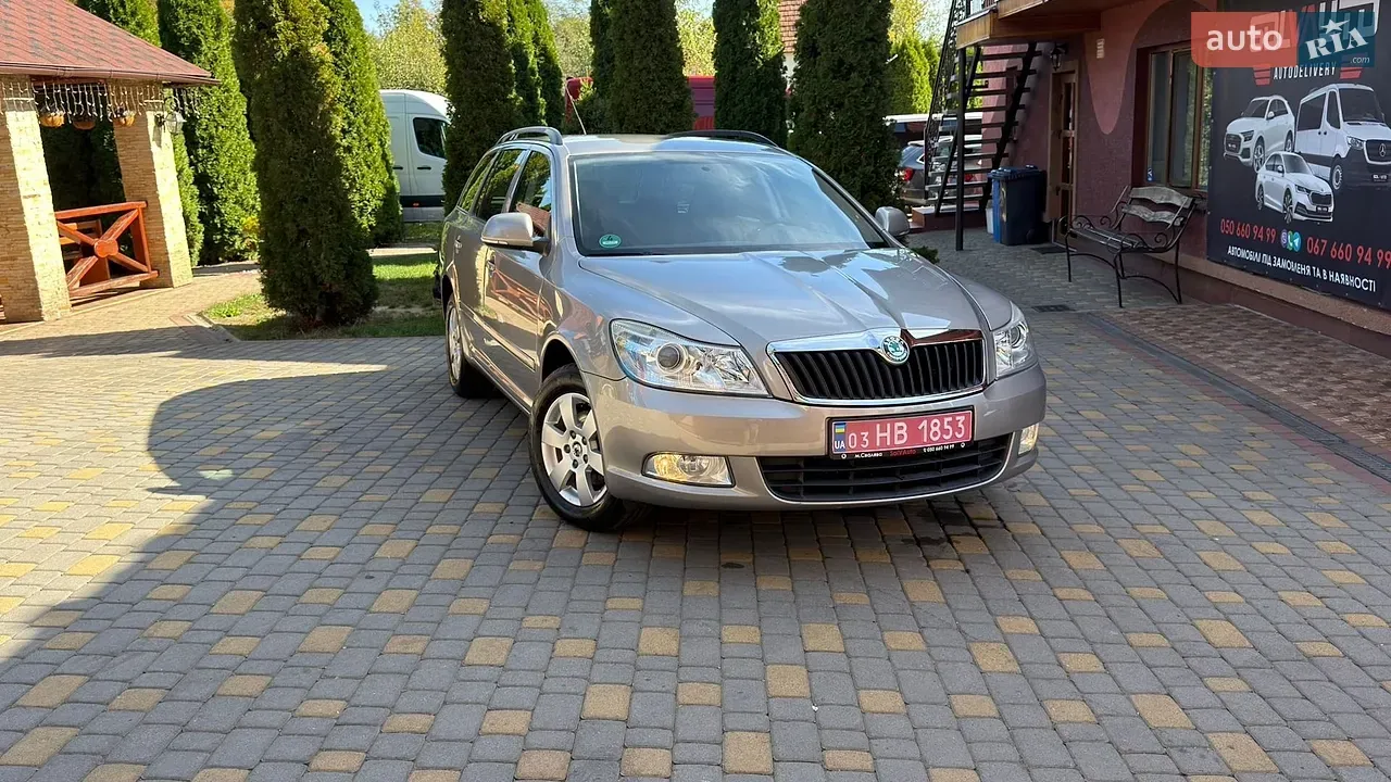 Skoda Octavia 2011 photo 3