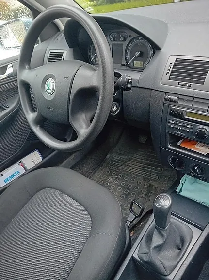 Skoda Fabia 2006 photo 3