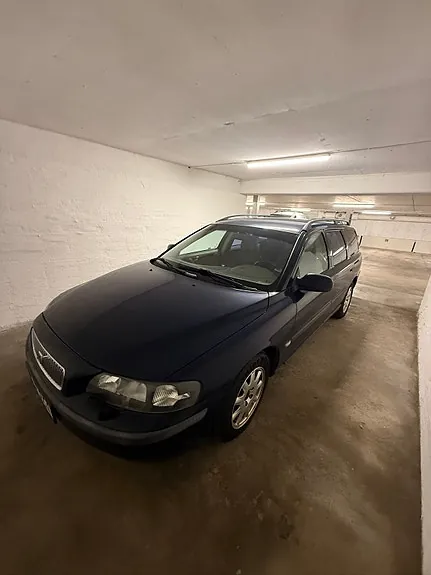 Volvo V70 2001 photo 2