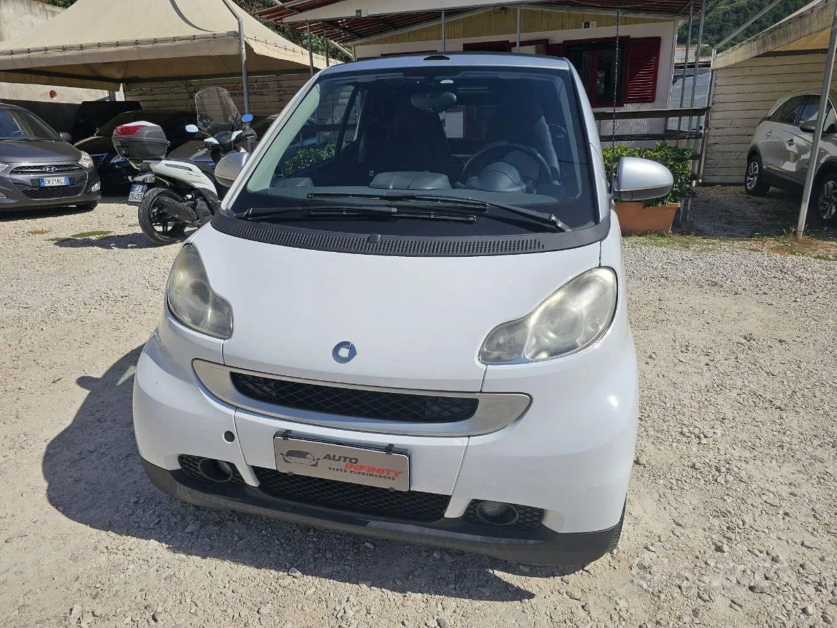 Smart Fortwo 2010 photo 2