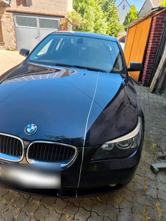 BMW 520I