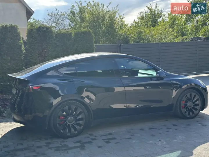 Tesla Model Y 2022 photo 4