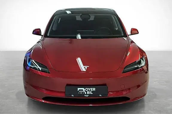 Tesla Model 3 2024 photo 2