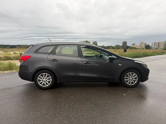 Kia Ceed 2013 photo 4