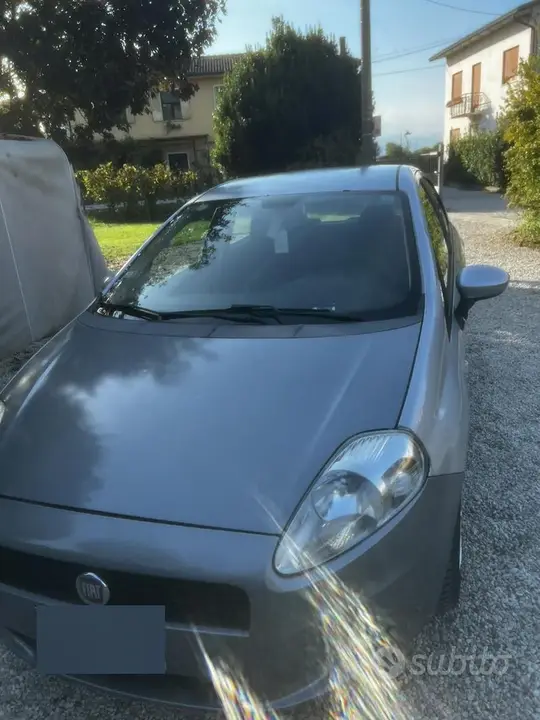 Fiat Grande Punto 2008 photo 2