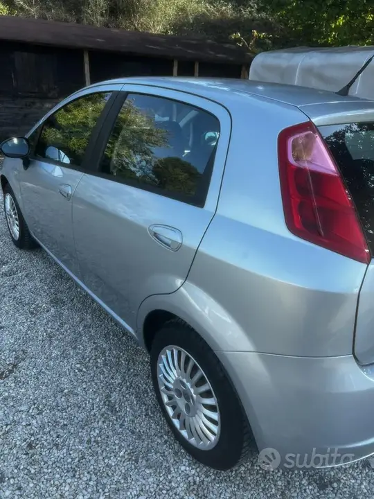 Fiat Grande Punto 2008 photo 4