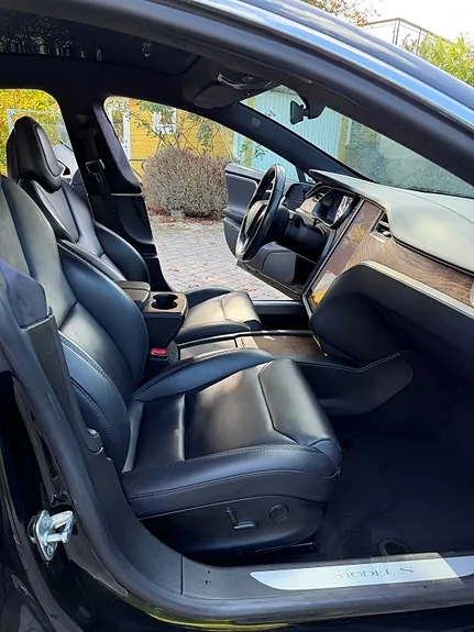 Tesla Model S 2020 photo 5