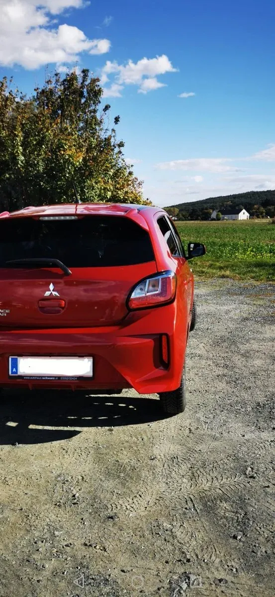 Mitsubishi Space Star 2021 photo 2