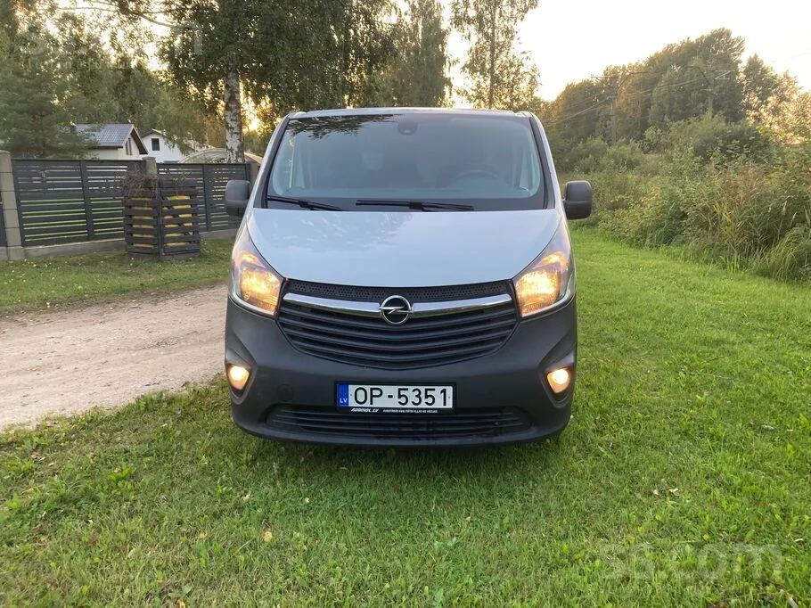 Opel Vivaro 2016 photo 2
