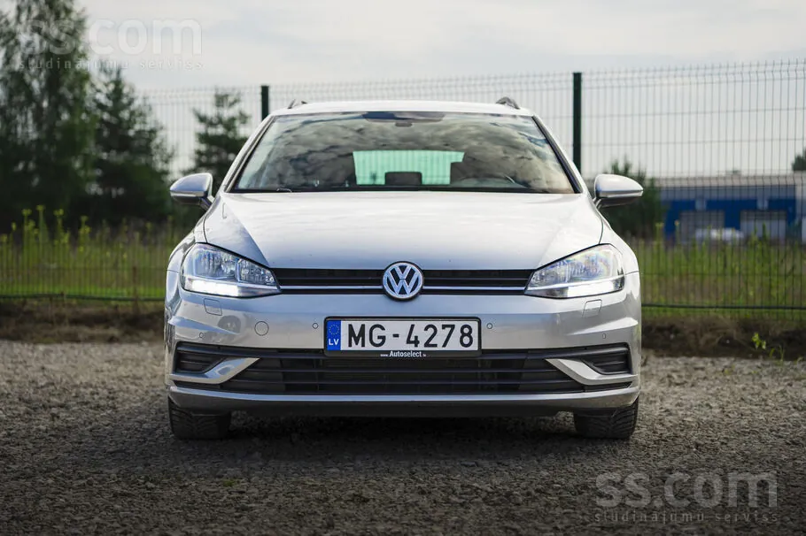 Volkswagen Golf 2019 photo 2